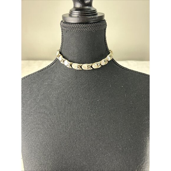 Vintage Gold Tone Mother Of Pearl Necklace 1950s Unsigned - Picture 7 of 8